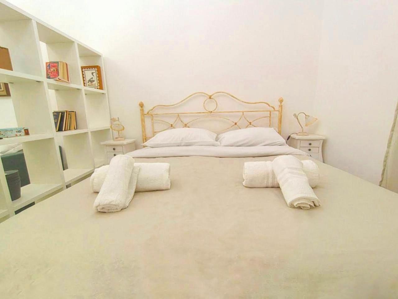 Appartement Napulitandream Santachiara Flat Napels